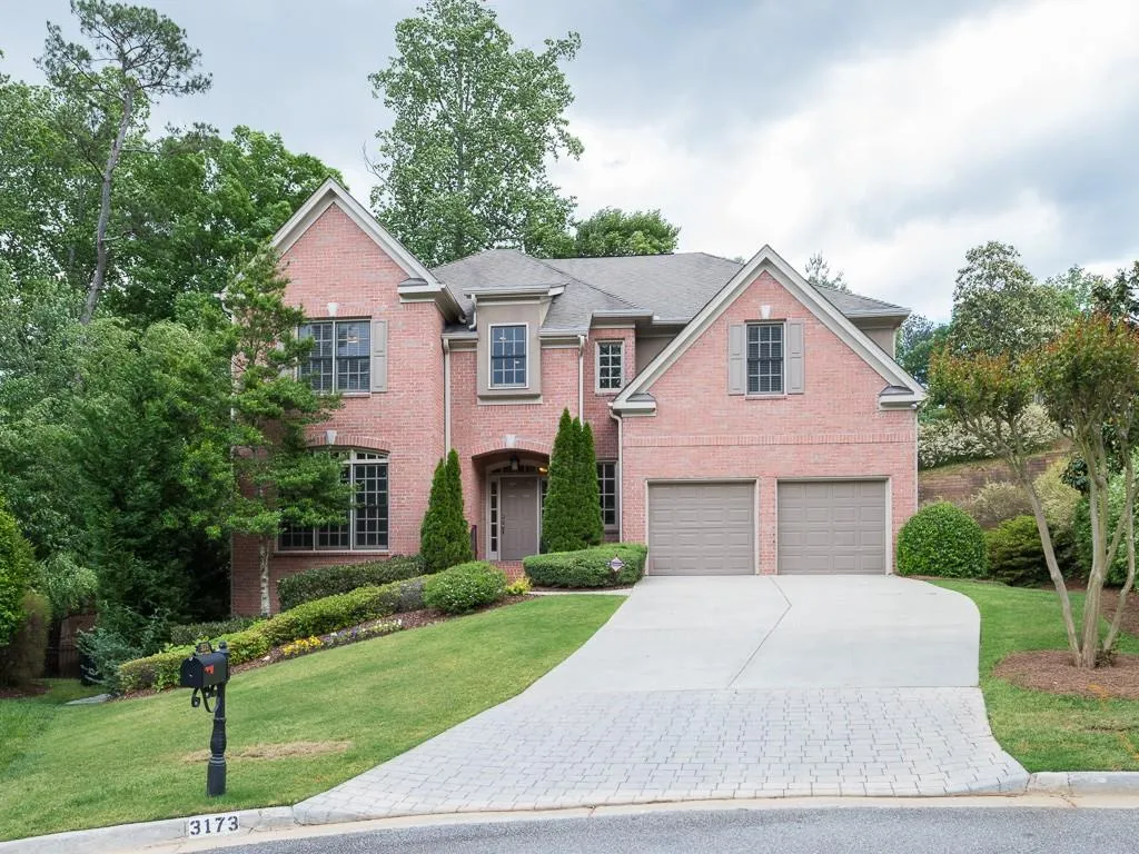 3173 Windsor Lake Drive, Brookhaven, Georgia 30319, 6 Bedrooms Bedrooms, ,5 BathroomsBathrooms,Residential,Sold,3173 Windsor Lake Drive,5687539