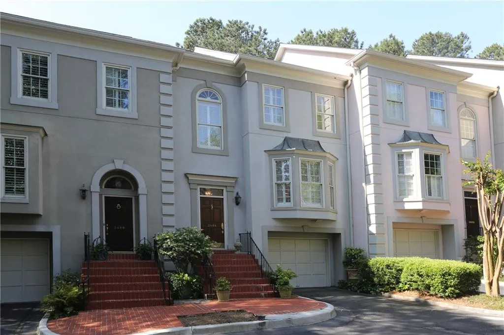 2484 Brookhaven Place Ne, Brookhaven, Georgia 30319, 3 Bedrooms Bedrooms, ,3 BathroomsBathrooms,Residential,Sold,2484 Brookhaven Place Ne,5689648
