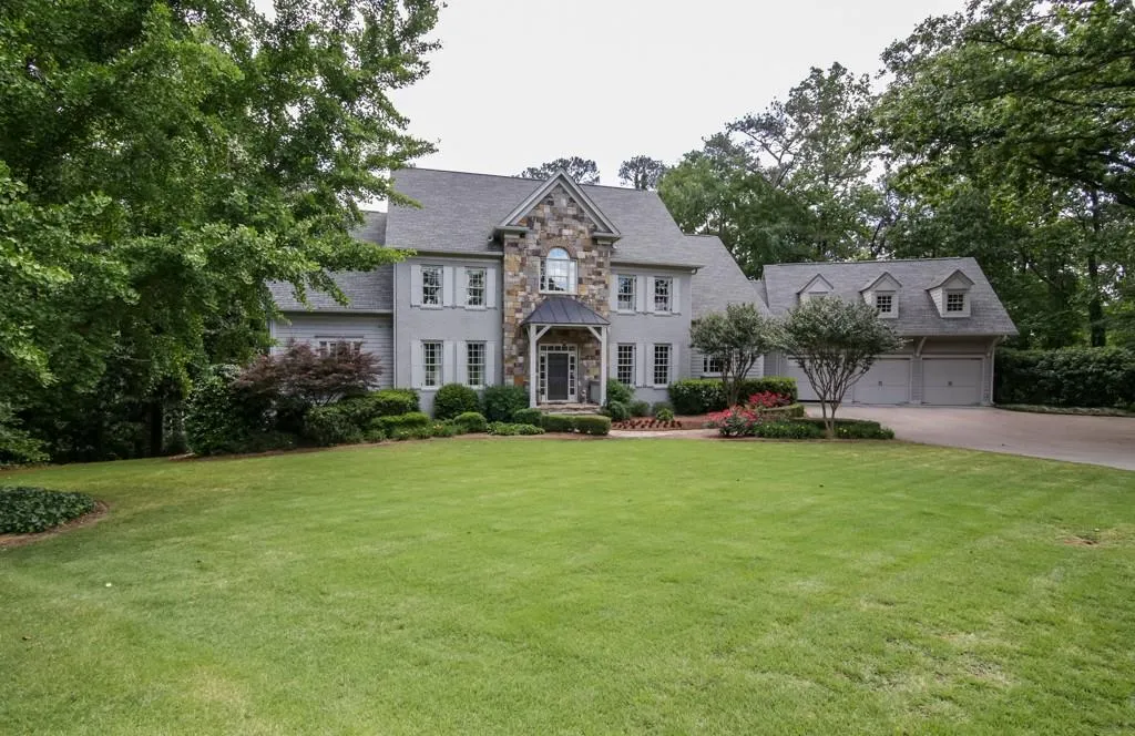 4845 Merlendale Court, Atlanta, Georgia 30327, 5 Bedrooms Bedrooms, ,6 BathroomsBathrooms,Residential,Sold,4845 Merlendale Court,5691790