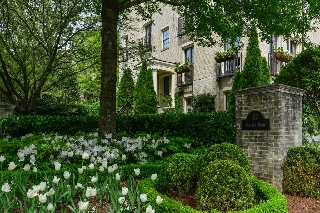 122 Old Ivy Road Ne Unit 11, Atlanta, Georgia 30342, 4 Bedrooms Bedrooms, ,4 BathroomsBathrooms,Residential,Sold,122 Old Ivy Road Ne Unit 11,5692198