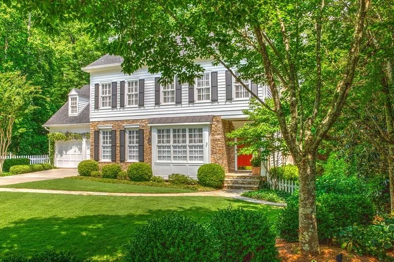 1070 Brookhaven Lane Ne, Brookhaven, Georgia 30319, 5 Bedrooms Bedrooms, ,4 BathroomsBathrooms,Residential,Sold,1070 Brookhaven Lane Ne,5694387