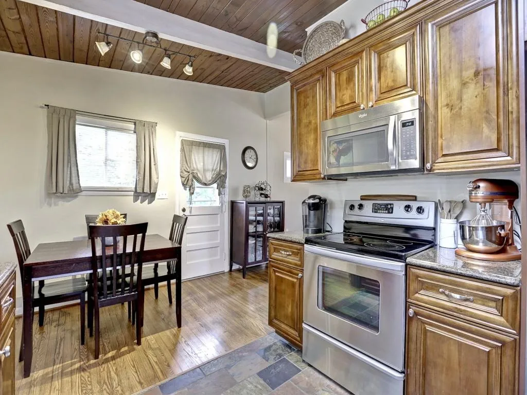 2373 Bynum Road Ne, Brookhaven, Georgia 30319, 3 Bedrooms Bedrooms, ,1 BathroomBathrooms,Residential,Sold,2373 Bynum Road Ne,5694725