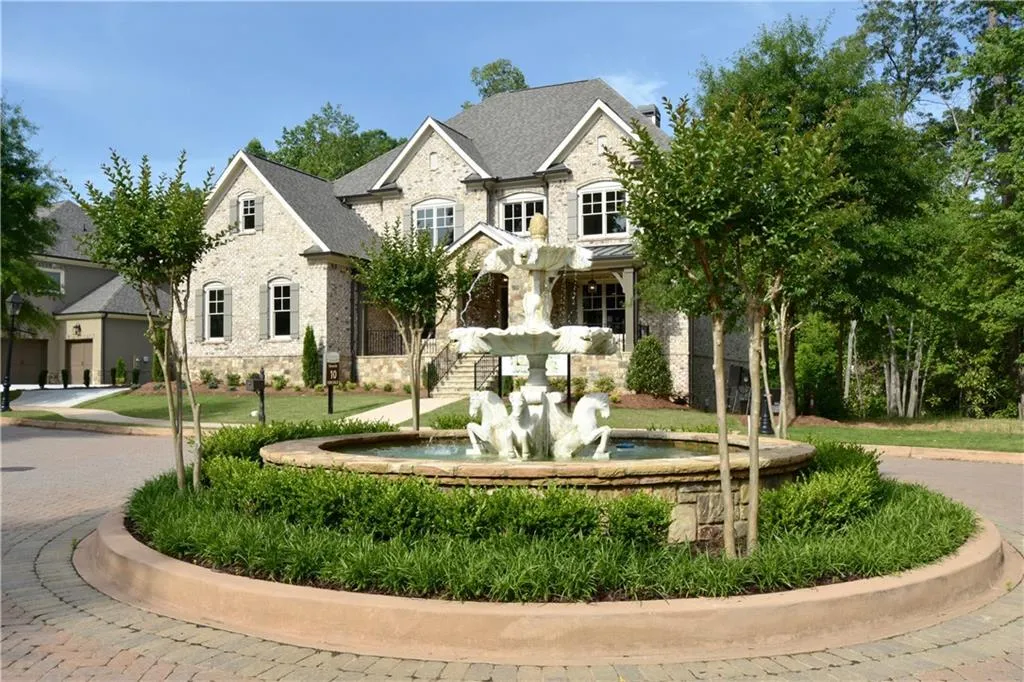 475 Belada Boulevard, Sandy Springs, Georgia 30342, 5 Bedrooms Bedrooms, ,4 BathroomsBathrooms,Residential,Sold,475 Belada Boulevard,5695220