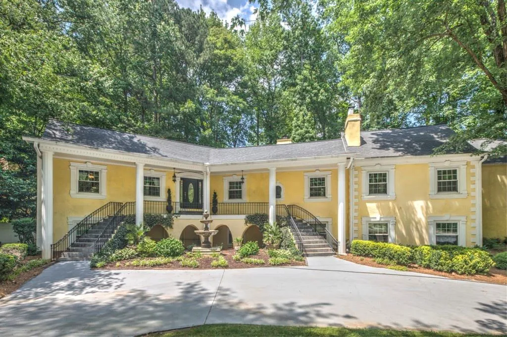 585 Idlewood Drive, Atlanta, Georgia 30327, 6 Bedrooms Bedrooms, ,5 BathroomsBathrooms,Residential,Sold,585 Idlewood Drive,5697225