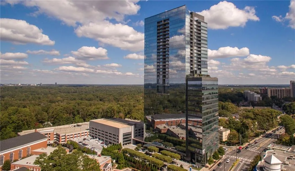3630 Peachtree Road Ne Unit 2007, Atlanta, Georgia 30326, 2 Bedrooms Bedrooms, ,2 BathroomsBathrooms,Residential,Sold,3630 Peachtree Road Ne Unit 2007,5696347