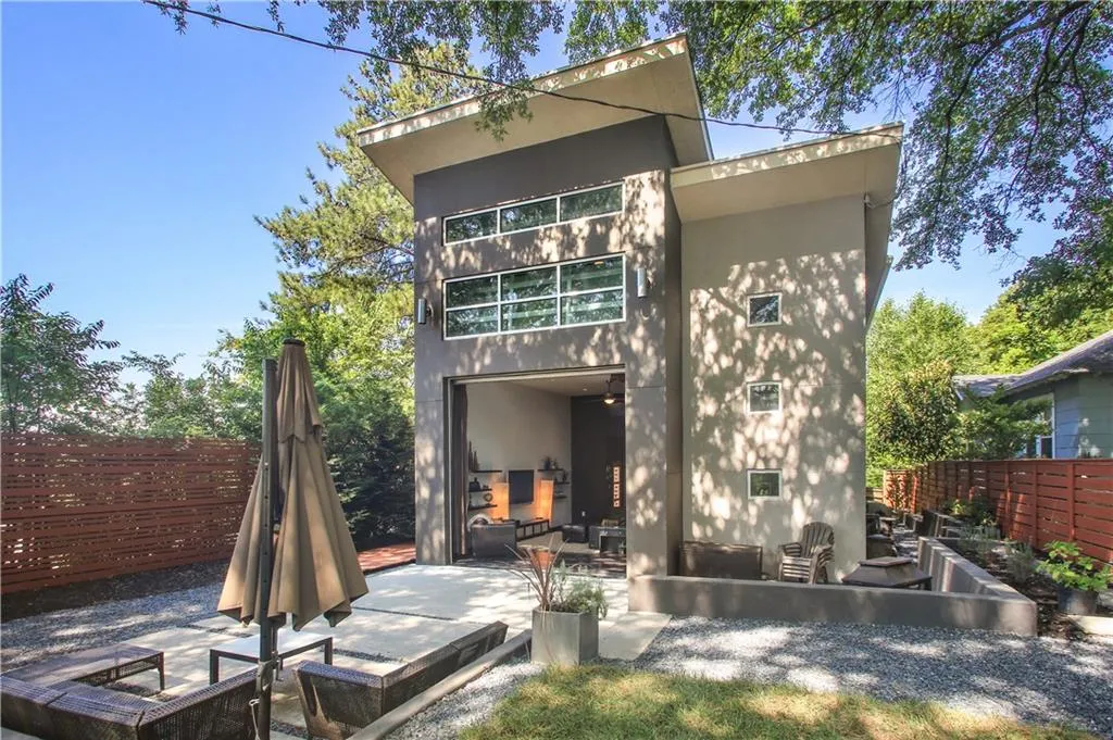 1706 Marietta Road Nw, Atlanta, Georgia 30318, 3 Bedrooms Bedrooms, ,2 BathroomsBathrooms,Residential,Sold,1706 Marietta Road Nw,5701770