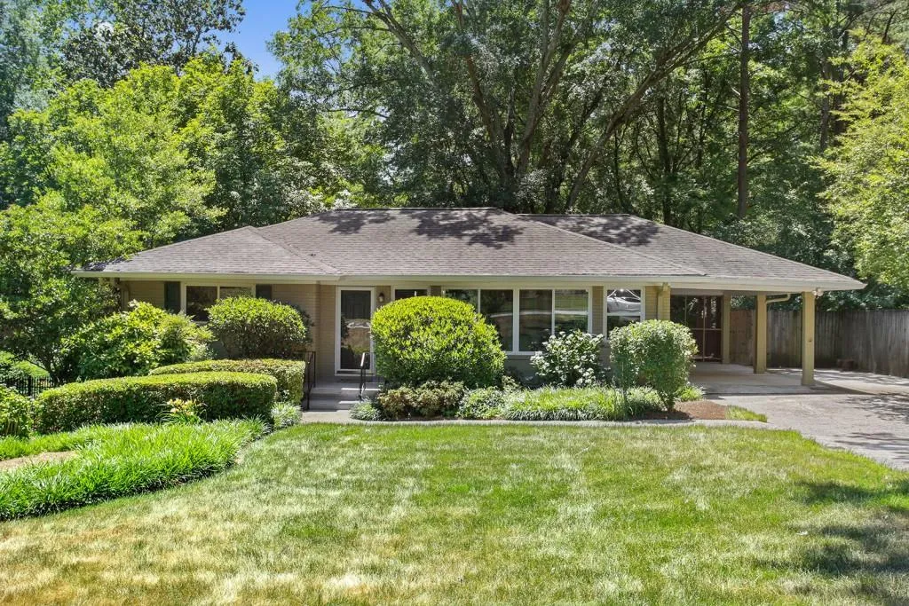 3529 Rockhaven Circle Ne, Atlanta, Georgia 30324, 2 Bedrooms Bedrooms, ,1 BathroomBathrooms,Residential,Sold,3529 Rockhaven Circle Ne,5704525