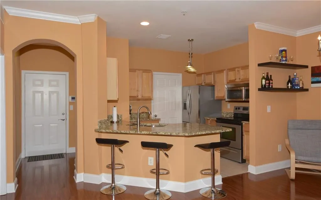 5641 Roswell Road Unit 118, Atlanta, Georgia 30342, 2 Bedrooms Bedrooms, ,2 BathroomsBathrooms,Residential,Sold,5641 Roswell Road Unit 118,5706575