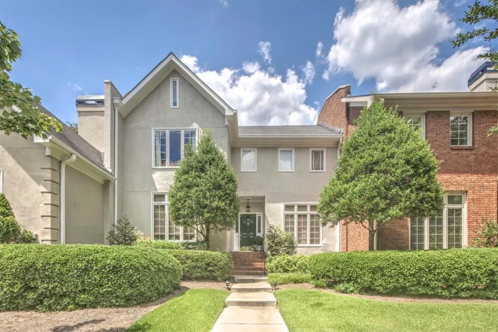 7 Paces West Terrace Nw Unit 7, Atlanta, Georgia 30327, 3 Bedrooms Bedrooms, ,3 BathroomsBathrooms,Residential,Sold,7 Paces West Terrace Nw Unit 7,5708993