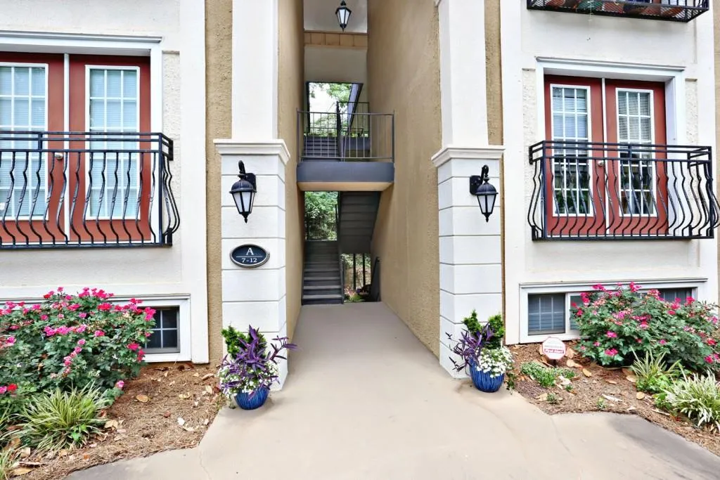 1445 Monroe Drive Ne Unit A7, Atlanta, Georgia 30324, 2 Bedrooms Bedrooms, ,2 BathroomsBathrooms,Residential,Sold,1445 Monroe Drive Ne Unit A7,5711259