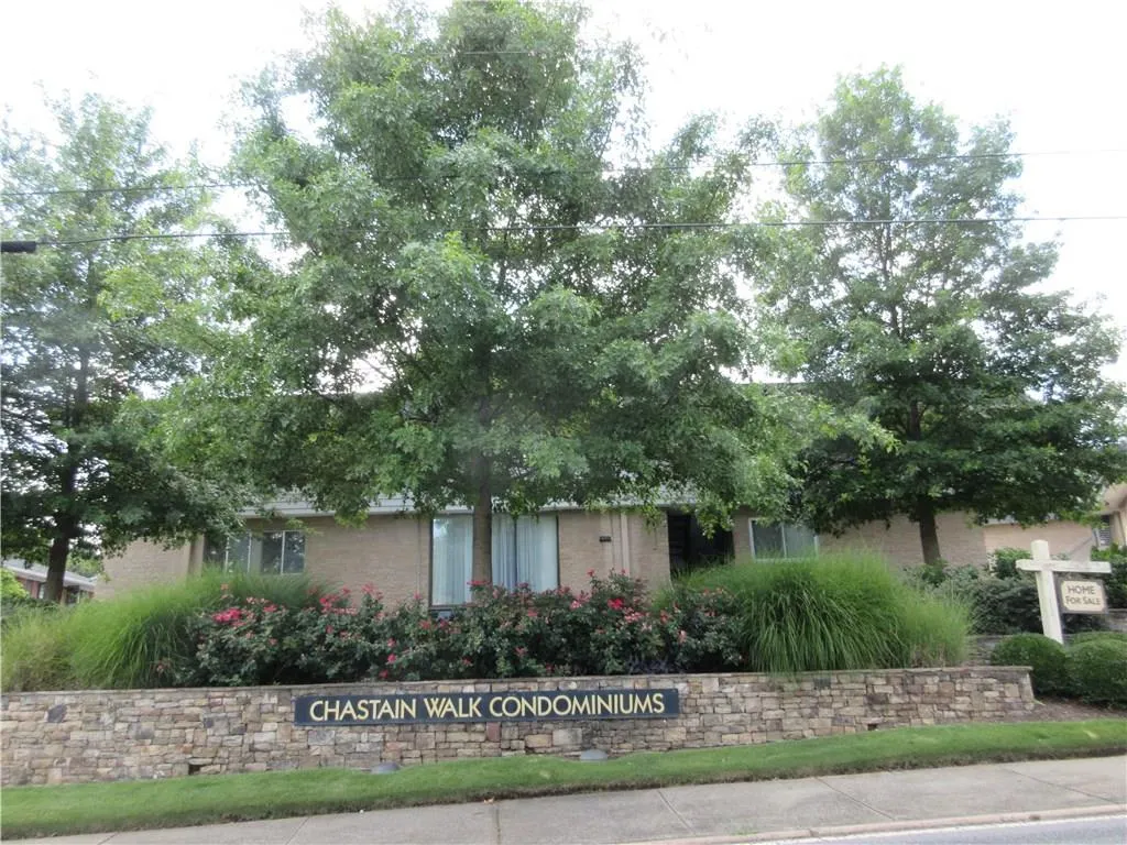 4300 Roswell Road Ne Unit 4319, Atlanta, Georgia 30342, 2 Bedrooms Bedrooms, ,2 BathroomsBathrooms,Residential,Sold,4300 Roswell Road Ne Unit 4319,5717923