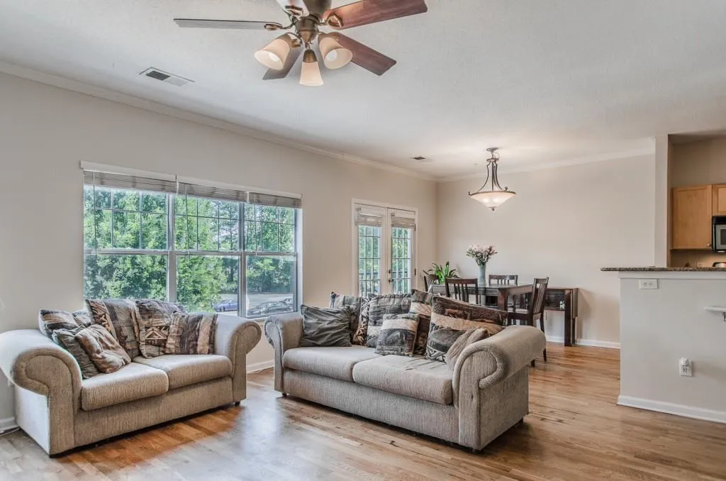 1150 Collier Road Nw Unit N2, Atlanta, Georgia 30318, 2 Bedrooms Bedrooms, ,2 BathroomsBathrooms,Residential,Sold,1150 Collier Road Nw Unit N2,5720889