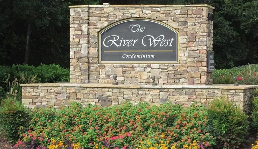 4254 River Green Drive Nw Unit 602, Atlanta, Georgia 30327, 2 Bedrooms Bedrooms, ,2 BathroomsBathrooms,Residential,Sold,4254 River Green Drive Nw Unit 602,5725589