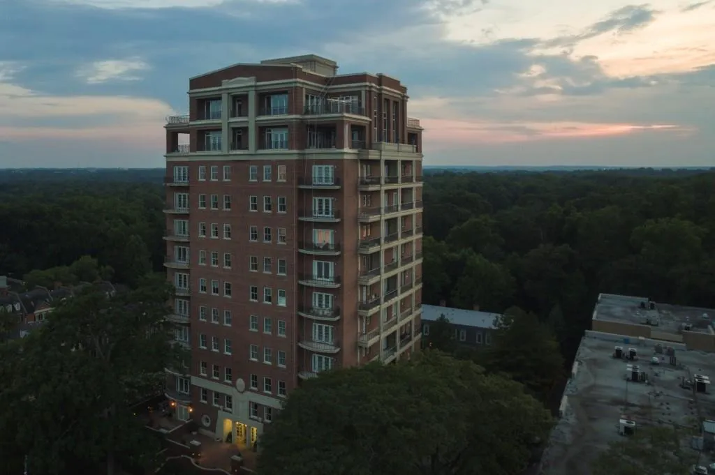 2724 Peachtree Road Ne Unit 201, Atlanta, Georgia 30305, 3 Bedrooms Bedrooms, ,3 BathroomsBathrooms,Residential,Sold,2724 Peachtree Road Ne Unit 201,5726463