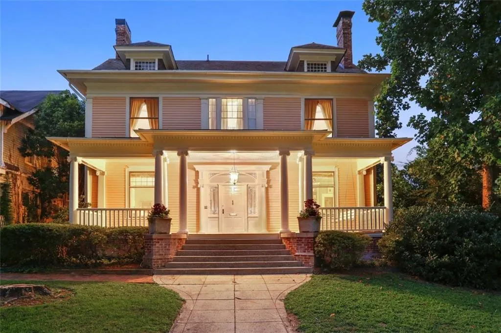 168 Peachtree Circle Ne, Atlanta, Georgia 30309, 4 Bedrooms Bedrooms, ,3 BathroomsBathrooms,Residential,Sold,168 Peachtree Circle Ne,5735587