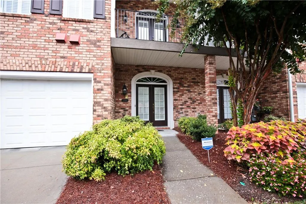 2599 Oglethorpe Circle Ne, Brookhaven, Georgia 30319, 4 Bedrooms Bedrooms, ,3 BathroomsBathrooms,Residential,Sold,2599 Oglethorpe Circle Ne,5738288