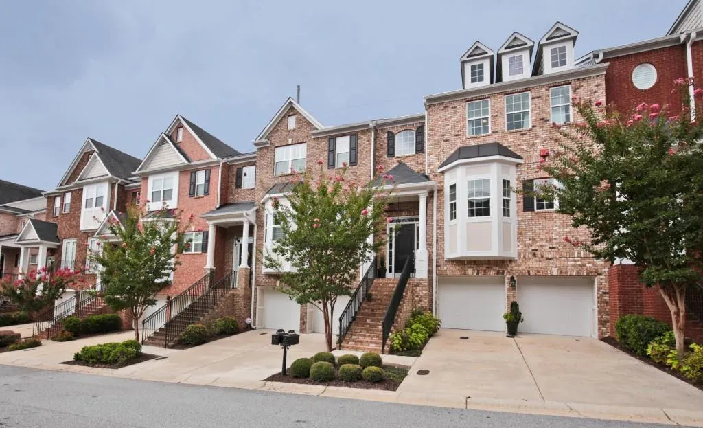 1604 Rivergreen Court Se Unit 19, Atlanta, Georgia 30339, 3 Bedrooms Bedrooms, ,3 BathroomsBathrooms,Residential,Sold,1604 Rivergreen Court Se Unit 19,5739140
