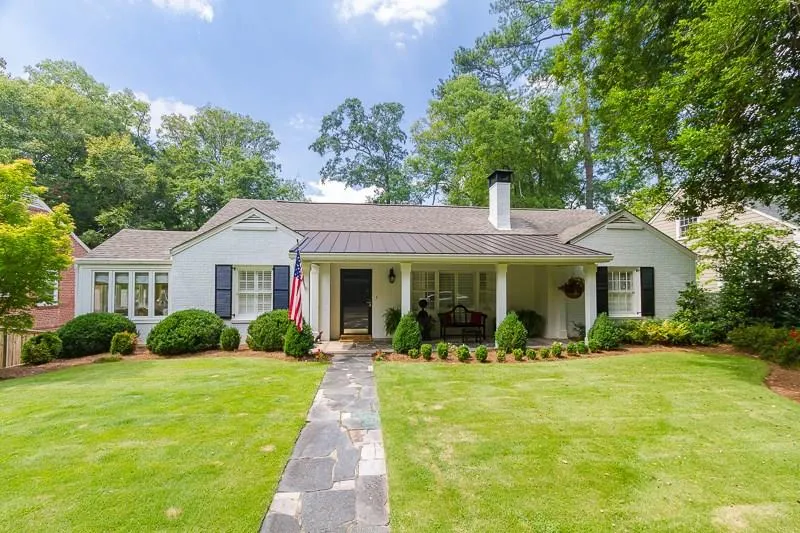 2158 Mckinley Road Nw, Atlanta, Georgia 30318, 3 Bedrooms Bedrooms, ,3 BathroomsBathrooms,Residential,Sold,2158 Mckinley Road Nw,5739772