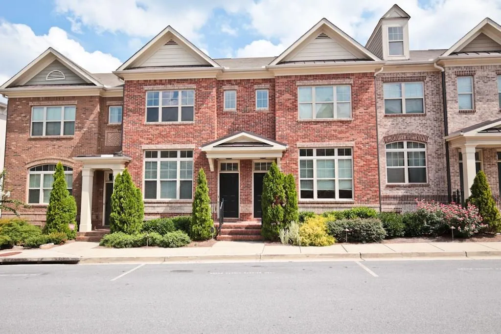 1212 Lavista Circle Ne Unit 1212, Atlanta, Georgia 30324, 3 Bedrooms Bedrooms, ,3 BathroomsBathrooms,Residential,Sold,1212 Lavista Circle Ne Unit 1212,5741278