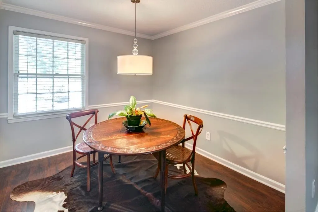 103 De Arc Place Nw, Atlanta, Georgia 30327, 1 Bedroom Bedrooms, ,1 BathroomBathrooms,Residential,Sold,103 De Arc Place Nw,5743003