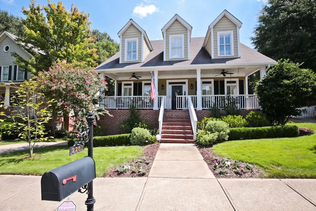 2201 Mauldin Street Nw, Atlanta, Georgia 30318, 5 Bedrooms Bedrooms, ,3 BathroomsBathrooms,Residential,Sold,2201 Mauldin Street Nw,5743810