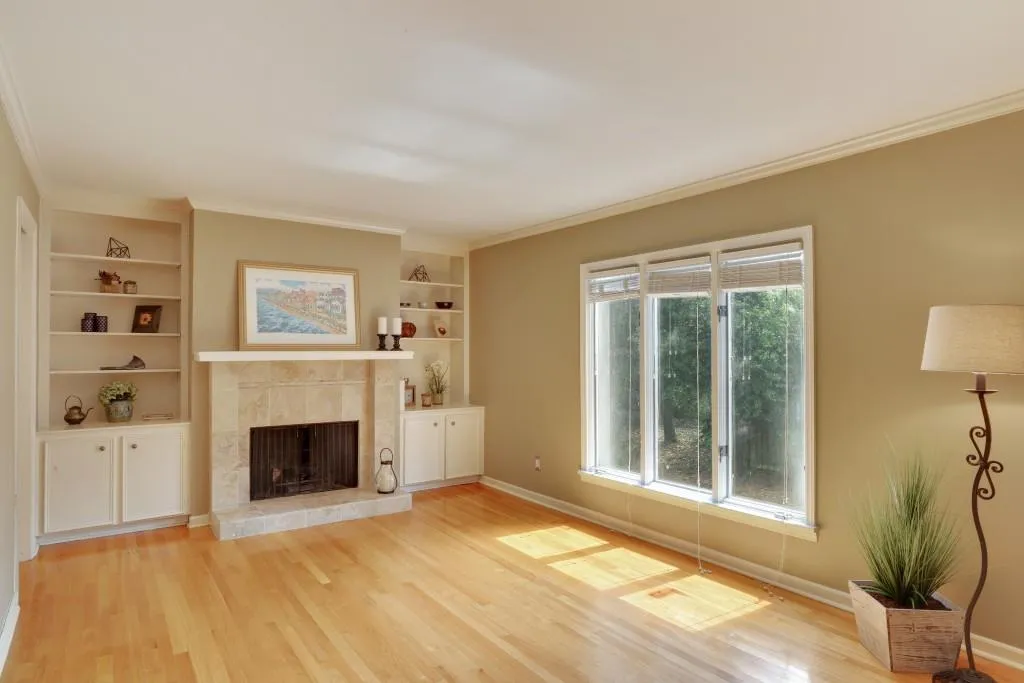 11 Ivy Square Ne Unit 11, Atlanta, Georgia 30342, 3 Bedrooms Bedrooms, ,3 BathroomsBathrooms,Residential,Sold,11 Ivy Square Ne Unit 11,5744175