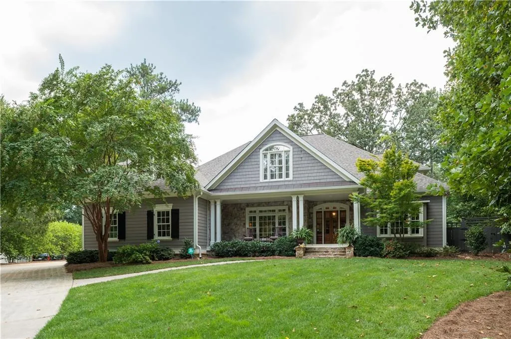 2730 Orchard Knob Se, Atlanta, Georgia 30339, 5 Bedrooms Bedrooms, ,4 BathroomsBathrooms,Residential,Sold,2730 Orchard Knob Se,5745297
