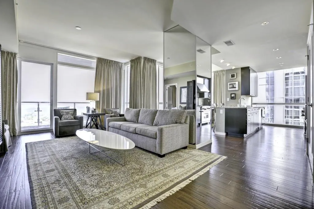 3325 Piedmont Road Ne Unit 2702, Atlanta, Georgia 30305, 3 Bedrooms Bedrooms, ,3 BathroomsBathrooms,Residential,Sold,3325 Piedmont Road Ne Unit 2702,5749208