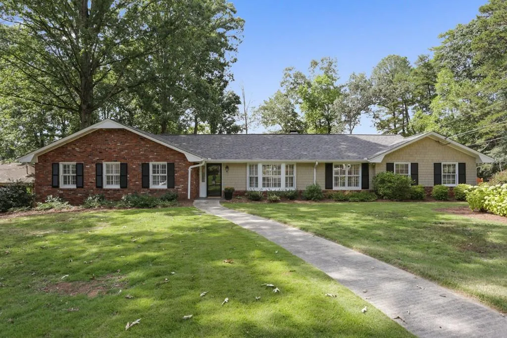 4810 Huntley Drive, Atlanta, Georgia 30342, 5 Bedrooms Bedrooms, ,3 BathroomsBathrooms,Residential,Sold,4810 Huntley Drive,5756060