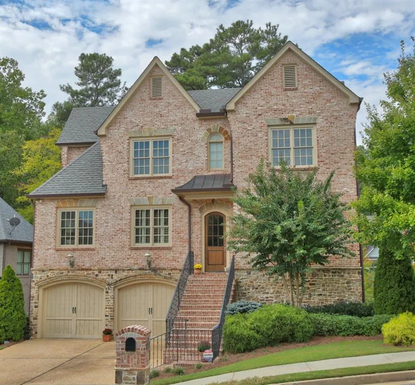 1700 Buckhead Court Ne, Brookhaven, Georgia 30324, 4 Bedrooms Bedrooms, ,4 BathroomsBathrooms,Residential,Sold,1700 Buckhead Court Ne,5756884