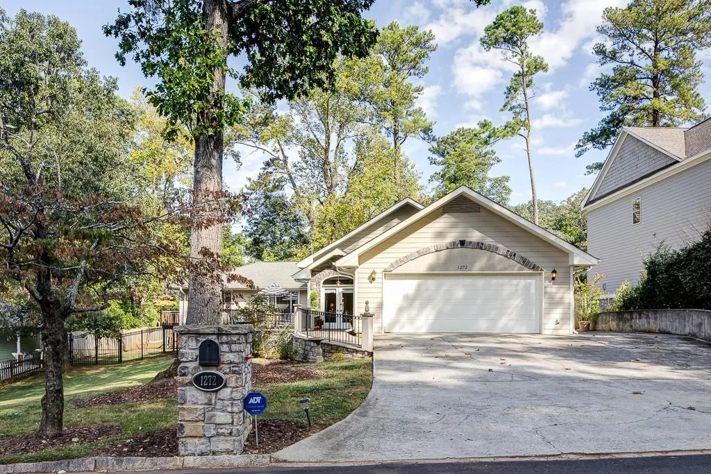 1272 Rustic Ridge Drive, Brookhaven, Georgia 30319, 3 Bedrooms Bedrooms, ,3 BathroomsBathrooms,Residential,Sold,1272 Rustic Ridge Drive,5764898