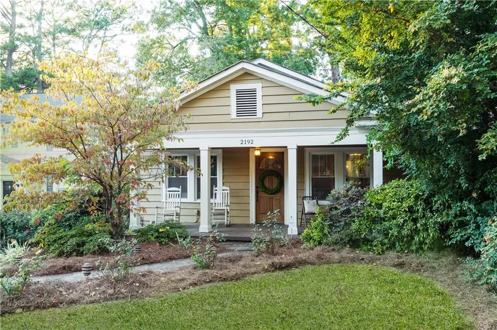 2192 Edison Avenue Ne, Atlanta, Georgia 30305, 3 Bedrooms Bedrooms, ,2 BathroomsBathrooms,Residential,Sold,2192 Edison Avenue Ne,5767822