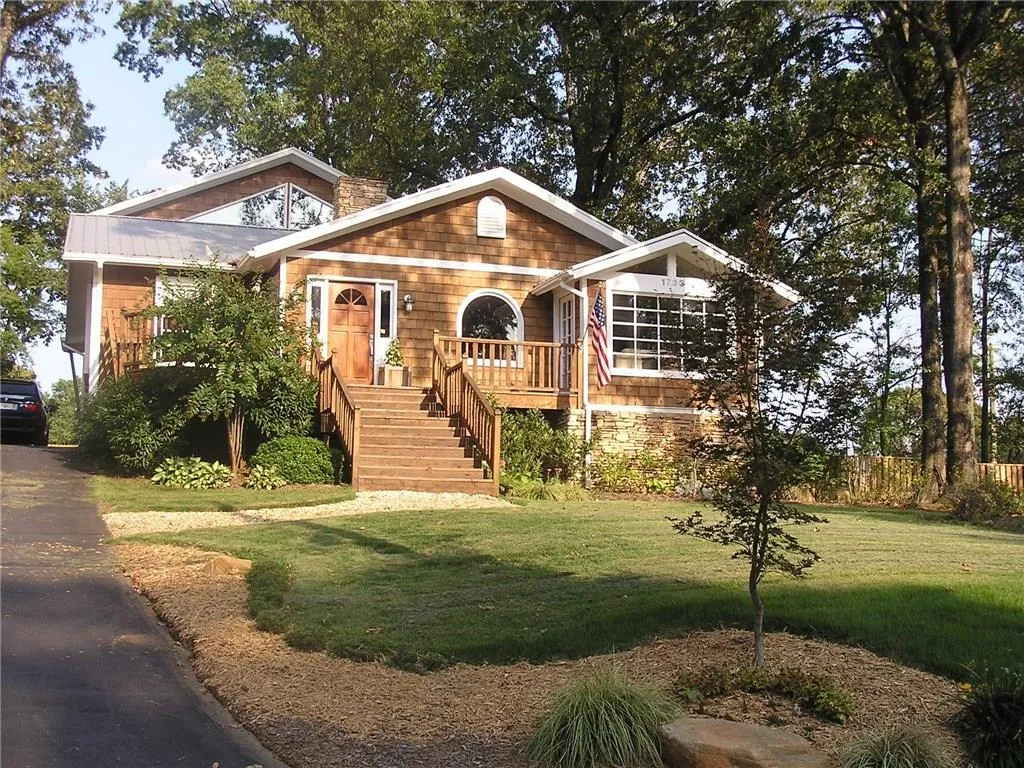 1733 Ellen Street Nw, Atlanta, Georgia 30318, 3 Bedrooms Bedrooms, ,3 BathroomsBathrooms,Residential,Sold,1733 Ellen Street Nw,5779607