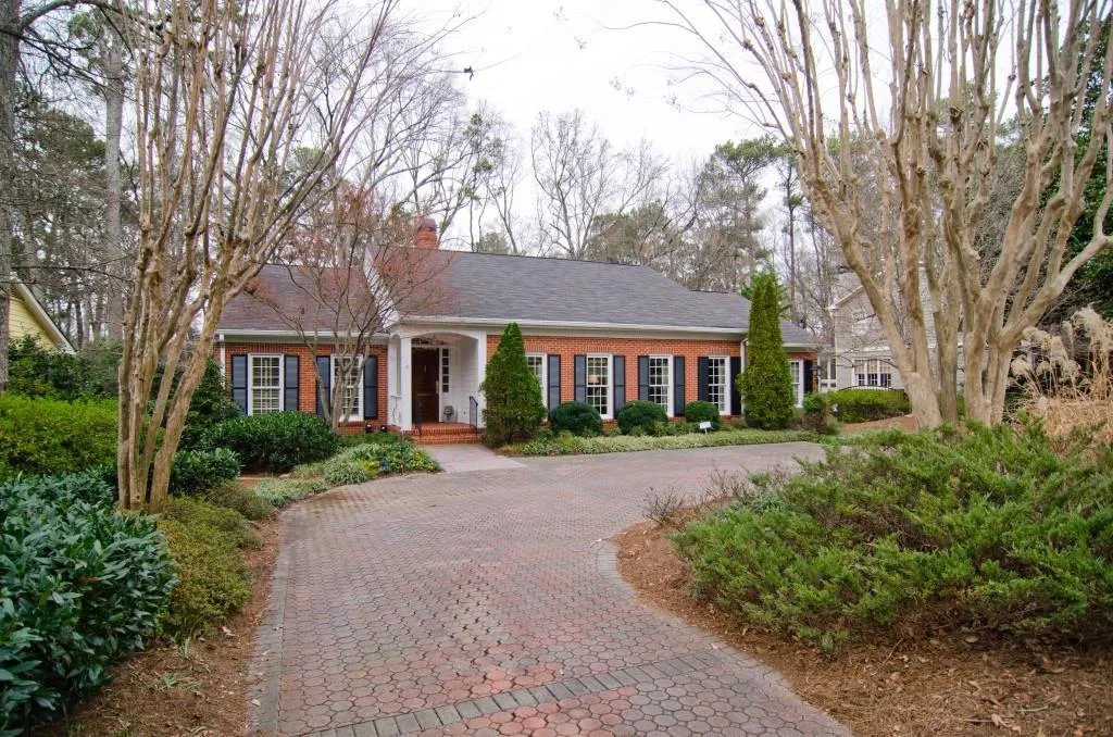 2496 Hyde Manor Drive, Atlanta, Georgia 30327, 4 Bedrooms Bedrooms, ,5 BathroomsBathrooms,Residential,Sold,2496 Hyde Manor Drive,5793836