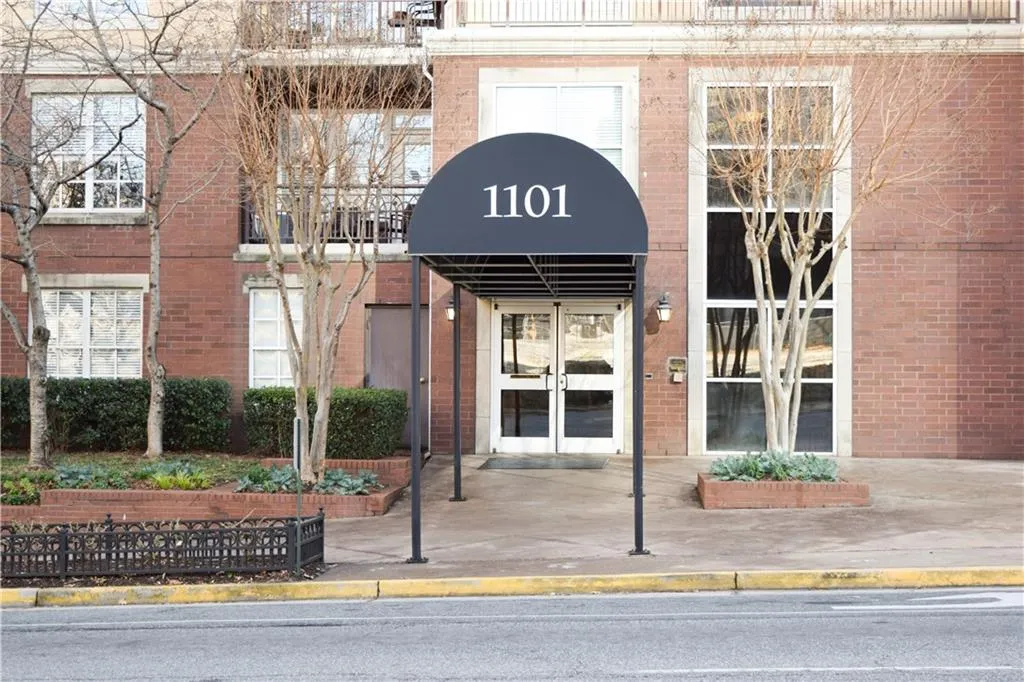1101 Juniper Street Ne Unit 1121, Atlanta, Georgia 30309, 2 Bedrooms Bedrooms, ,2 BathroomsBathrooms,Residential,Sold,1101 Juniper Street Ne Unit 1121,5795871