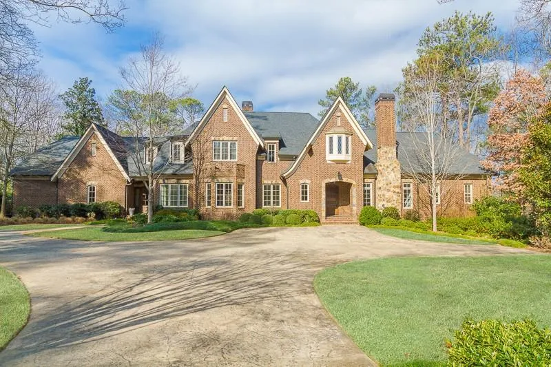 2840 Ridge Valley Road, Atlanta, Georgia 30327, 6 Bedrooms Bedrooms, ,8 BathroomsBathrooms,Residential,Sold,2840 Ridge Valley Road,5801363