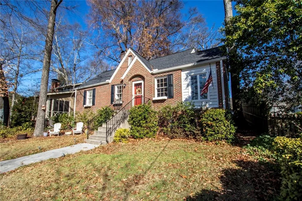 216 Springdale Drive Ne, Atlanta, Georgia 30305, 3 Bedrooms Bedrooms, ,2 BathroomsBathrooms,Residential,Sold,216 Springdale Drive Ne,5803749