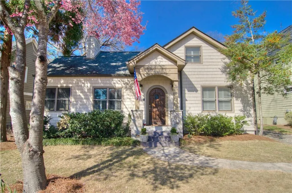2878 Elliott Circle Ne, Atlanta, Georgia 30305, 3 Bedrooms Bedrooms, ,2 BathroomsBathrooms,Residential,Sold,2878 Elliott Circle Ne,5808973