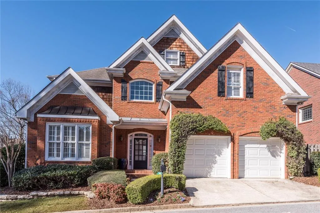 2327 Valley Brook Way, Atlanta, Georgia 30319, 4 Bedrooms Bedrooms, ,2 BathroomsBathrooms,Residential,Sold,2327 Valley Brook Way,5790992
