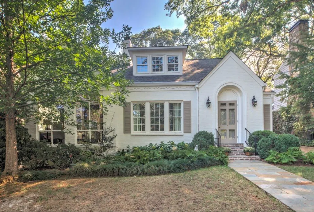 2325 Dellwood Drive Nw, Atlanta, Georgia 30305, 5 Bedrooms Bedrooms, ,4 BathroomsBathrooms,Residential,Sold,2325 Dellwood Drive Nw,5758109