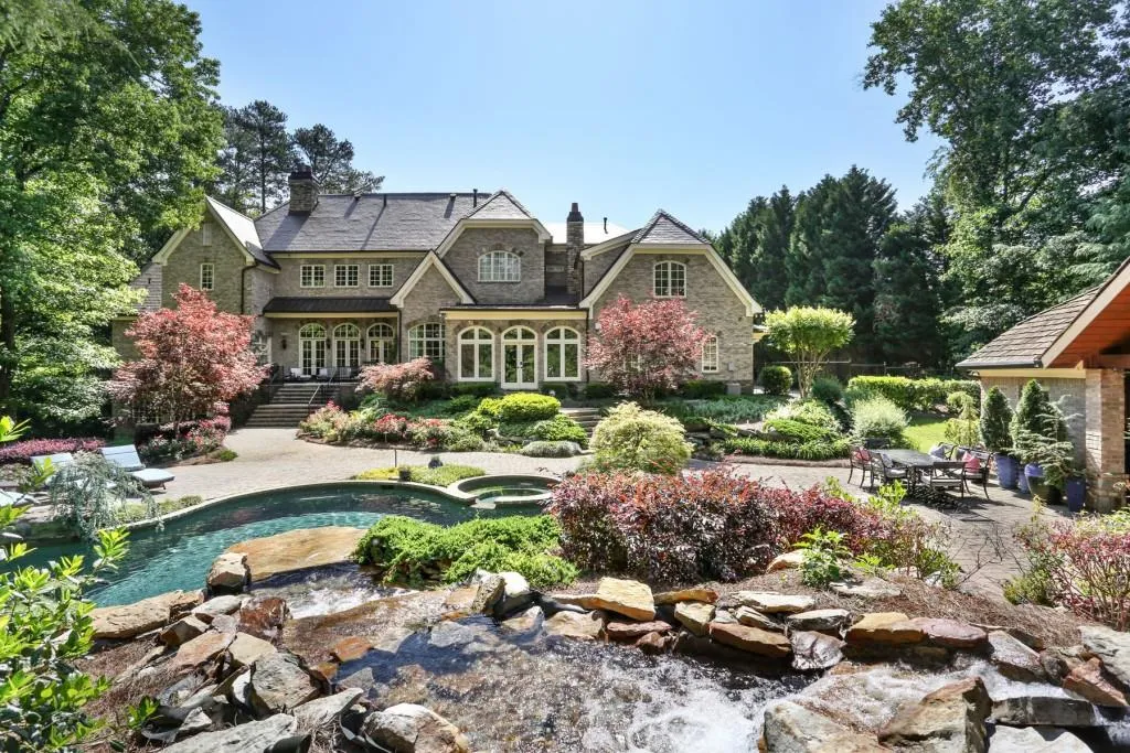 5220 Northside Drive Nw, Atlanta, Georgia 30327, 7 Bedrooms Bedrooms, ,8 BathroomsBathrooms,Residential,Sold,5220 Northside Drive Nw,5811823