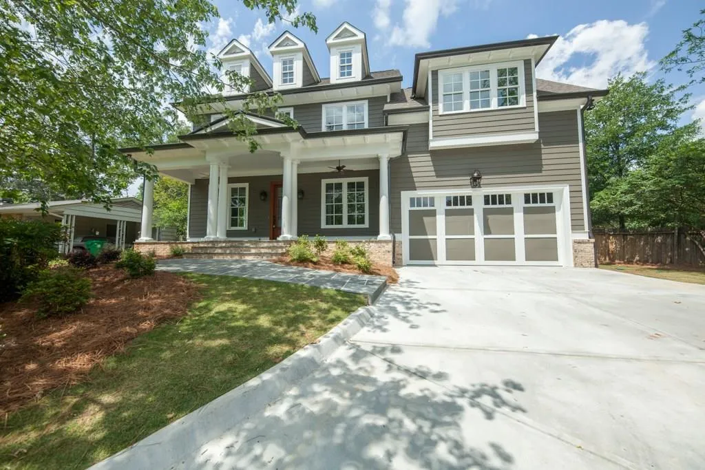 2816 Ashford Road, Brookhaven, Georgia 30319, 4 Bedrooms Bedrooms, ,3 BathroomsBathrooms,Residential,Sold,2816 Ashford Road,5839975