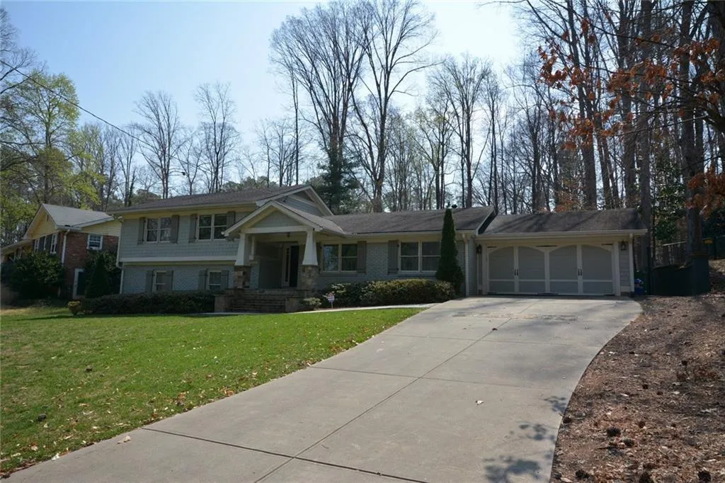 4352 Ashwoody Trail Ne, Brookhaven, Georgia 30319, 4 Bedrooms Bedrooms, ,3 BathroomsBathrooms,Residential,Sold,4352 Ashwoody Trail Ne,5820221