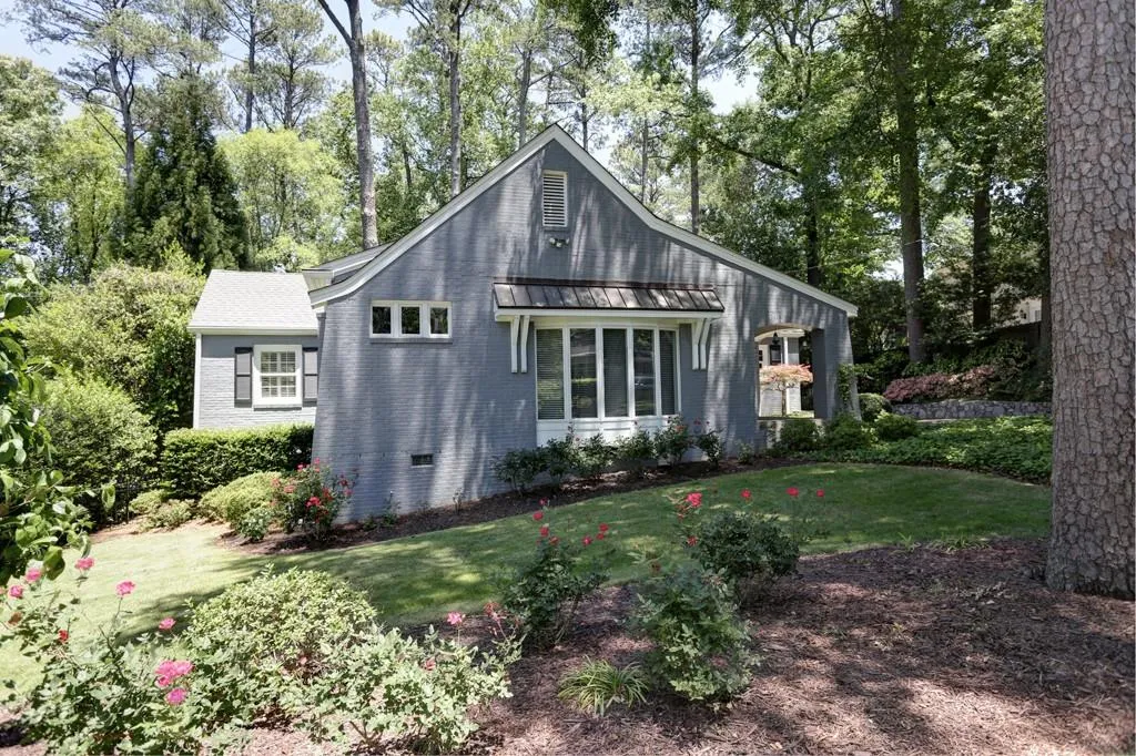 684 Timm Valley Road, Atlanta, Georgia 30305, 3 Bedrooms Bedrooms, ,2 BathroomsBathrooms,Residential,Sold,684 Timm Valley Road,5846613