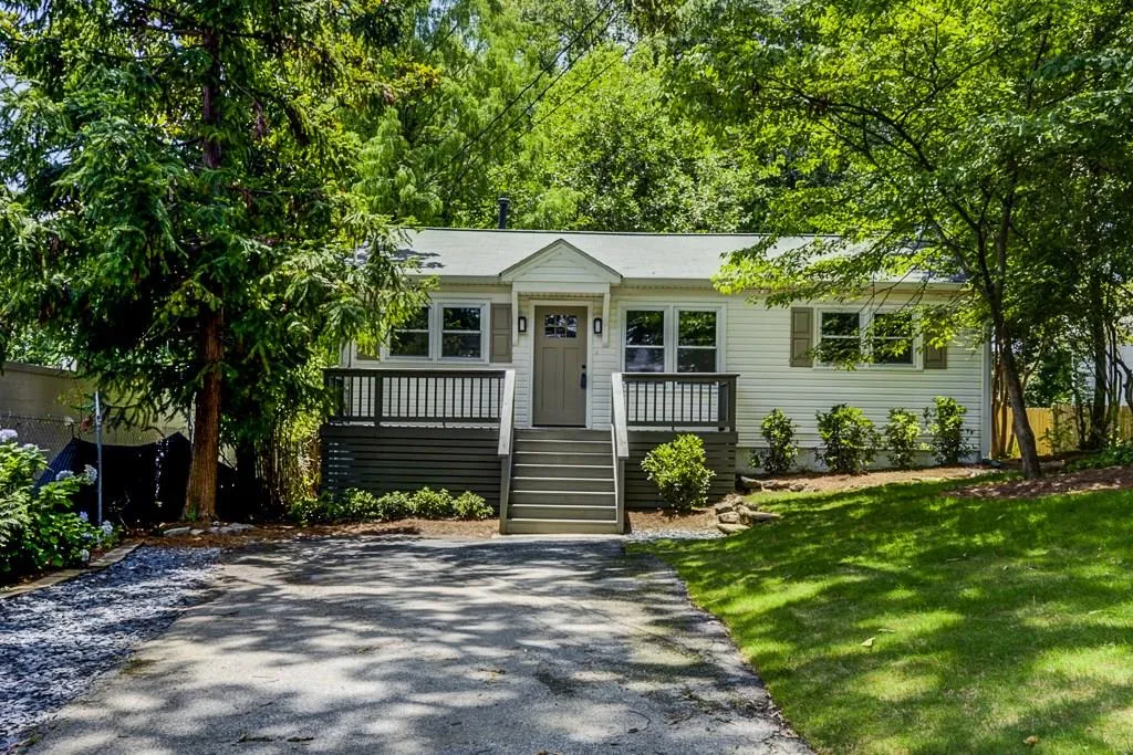 1785 Harper Street Nw, Atlanta, Georgia 30318, 2 Bedrooms Bedrooms, ,2 BathroomsBathrooms,Residential,Sold,1785 Harper Street Nw,5861700