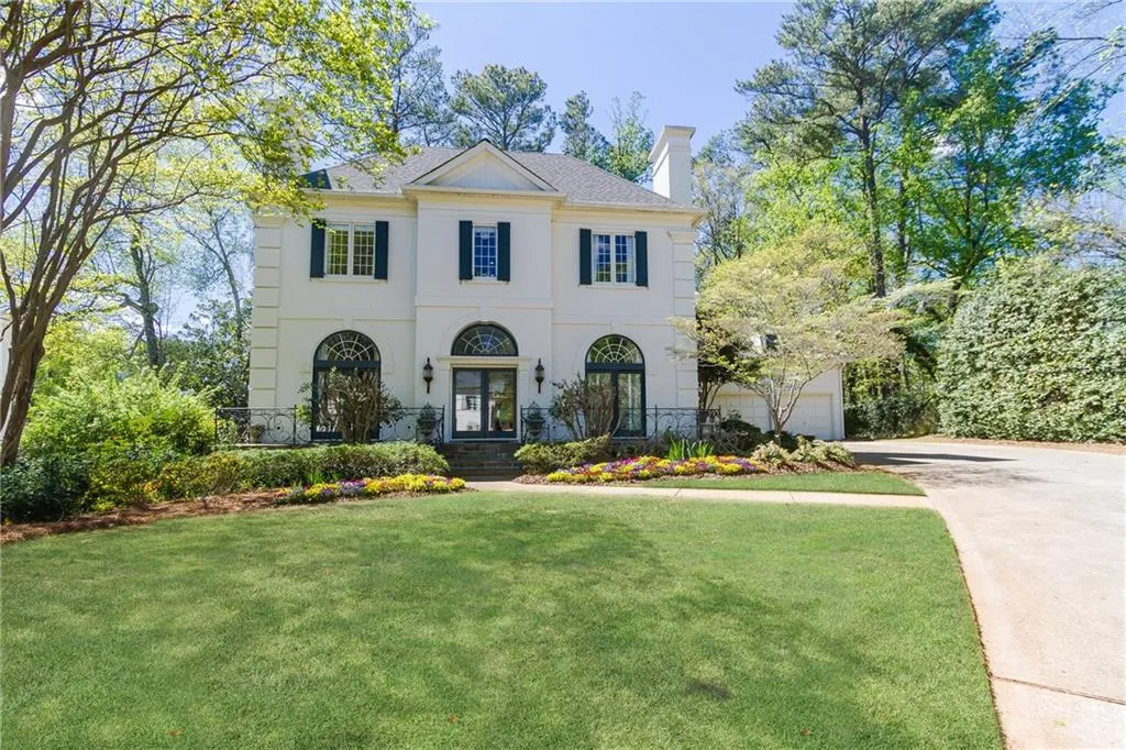 1280 W Wesley Road Nw, Atlanta, Georgia 30327, 4 Bedrooms Bedrooms, ,2 BathroomsBathrooms,Residential,Sold,1280 W Wesley Road Nw,5830983