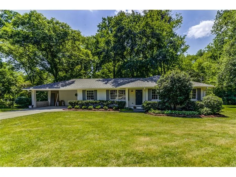 515 Old Creek Road, Sandy Springs, Georgia 30342, 3 Bedrooms Bedrooms, ,2 BathroomsBathrooms,Residential,Sold,515 Old Creek Road,5870230