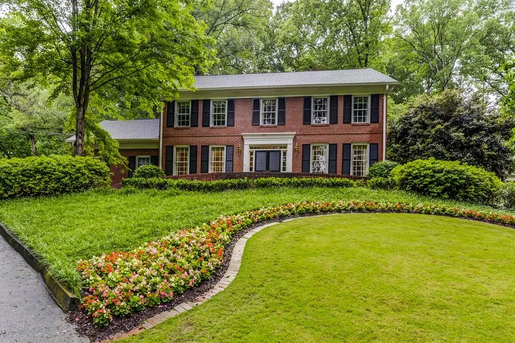 4288 Exeter Close Nw, Atlanta, Georgia 30327, 4 Bedrooms Bedrooms, ,4 BathroomsBathrooms,Residential,Sold,4288 Exeter Close Nw,5846384