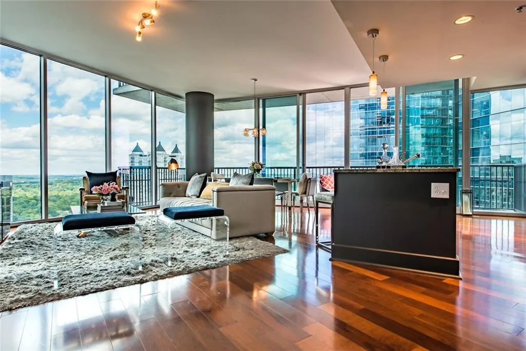 1080 Peachtree Street Ne Unit 2603, Atlanta, Georgia 30309, 2 Bedrooms Bedrooms, ,2 BathroomsBathrooms,Residential,Sold,1080 Peachtree Street Ne Unit 2603,5853003