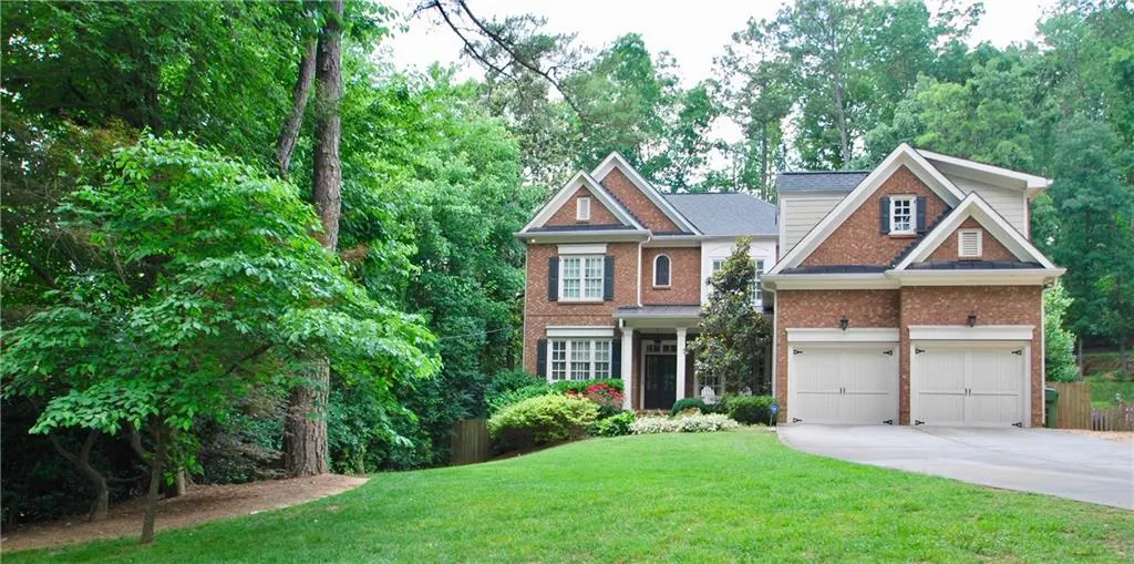 4168 Glengary Drive Ne, Atlanta, Georgia 30342, 6 Bedrooms Bedrooms, ,4 BathroomsBathrooms,Residential,Sold,4168 Glengary Drive Ne,5852170